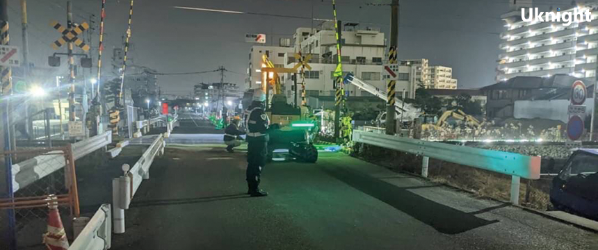 東区内にて重機械指揮業務を実施致しました。