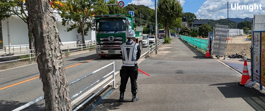 東区内にて交通誘導警備業務を実施致しました。