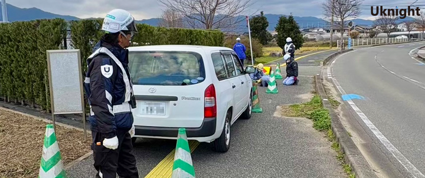 東区内にて交通誘導警備業務を実施致しました。